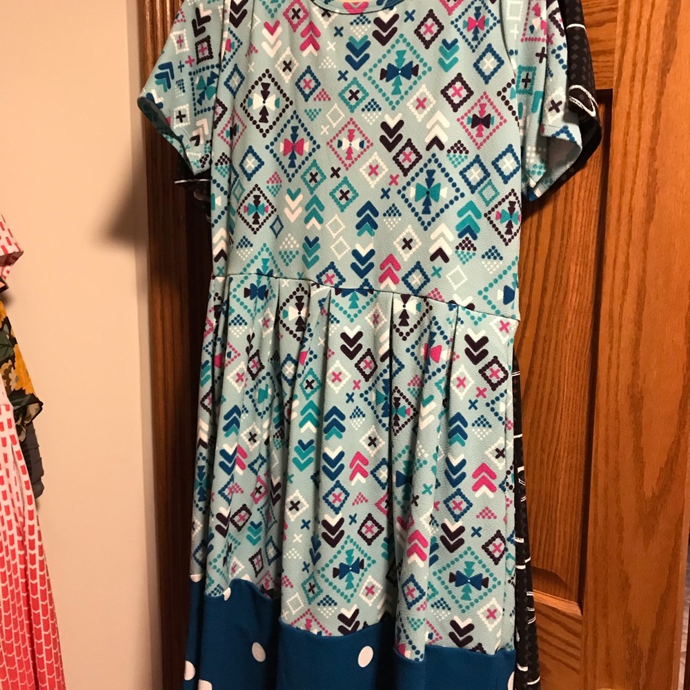 LuLaRoe Amelia